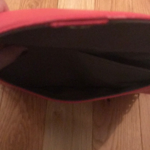 Hot pink clutch - Picture 5 of 5